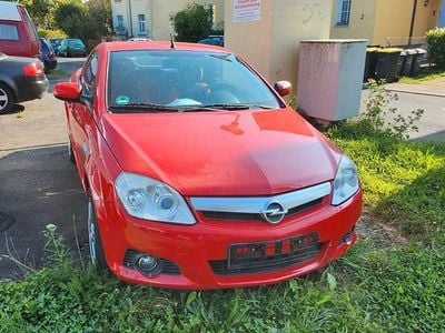 Gebraucht Opel Tigra 90 PS (66 kW) 2005 Rot Cabrio