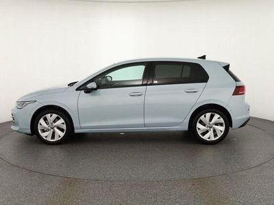 Neu VW Golf VIII 116 PS (85 kW) 2025 Blau Limousine