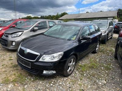 Gebraucht Skoda Octavia Elegance 122 PS (89 kW) 2012 Schwarz Kombi
