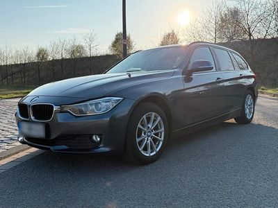 Gebraucht BMW 320 184 PS (135 kW) 2014 Grau Kombi