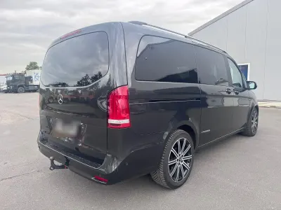 Gebraucht Mercedes V300 Sport 237 PS (174 kW) 2022 Grau Van / Kleinbus