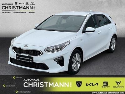 Gebraucht Kia Ceed Vision 140 PS (102 kW) 2021 Weiß Kleinwagen