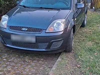 Gebraucht Ford Fiesta 69 PS (50 kW) 2008 Blau Kleinwagen