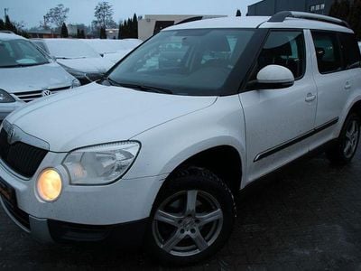 Weiß Gebraucht 2013 Skoda Yeti Plus Edition SUV | 3.490 €