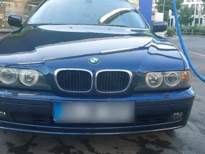 Gebraucht BMW 525 193 PS (141 kW) 2002 Blau Limousine