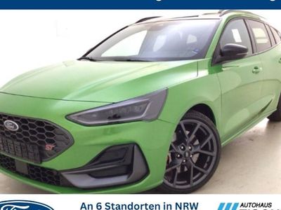 Usata Ford Focus ST 280 CV (205 kW) 2023 Verde Station wagon
