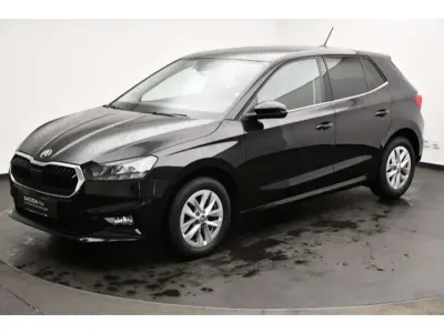 Gebraucht Skoda Fabia Style 110 PS (80 kW) 2022 Blackmagic perleffekt Kleinwagen
