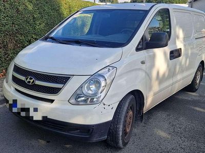 Hyundai H-1