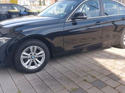 Usata BMW 320 Advantage 190 CV (139 kW) 2017 Nero Berlina
