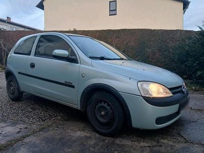 Second-hand Opel Corsa 58 CP (42 kW) 2001 Verde Hatchback