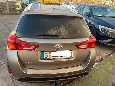 Gebraucht Toyota Auris Touring Sports 132 PS (97 kW) 2015 Gold Kombi