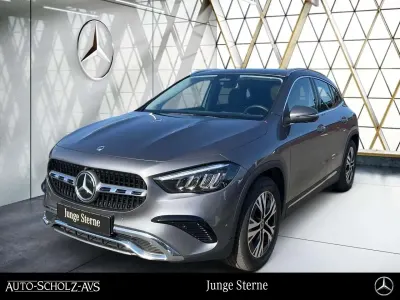 Używany Mercedes GLA220 Progressive 190 KM (139 kW) 2025 Szary SUV