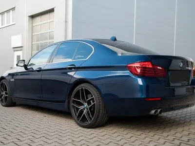 Gebraucht BMW 530 258 PS (189 kW) 2016 Blau Limousine