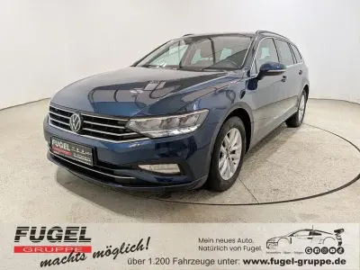 Gebraucht VW Passat Business 150 PS (110 kW) 2023 Aquamarinblau metallic Kombi