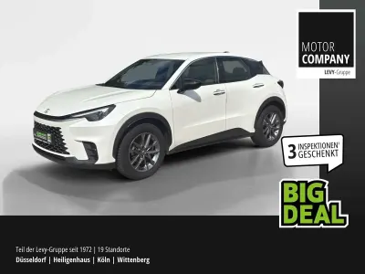 Gebraucht Lexus LBX 136 PS (100 kW) 2025 Weiß SUV