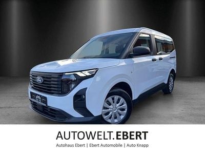Weiß Gebraucht 2024 Ford Tourneo Courier Trend Van / Kleinbus | 22.890 € (Guter Preis)