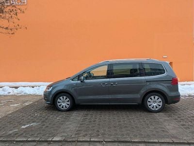 Gebraucht VW Sharan 140 PS (102 kW) 2014 Grau Van / Kleinbus