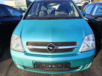 Grün Gebraucht 2003 Opel Meriva Van / Kleinbus | 999 € (Guter Preis)
