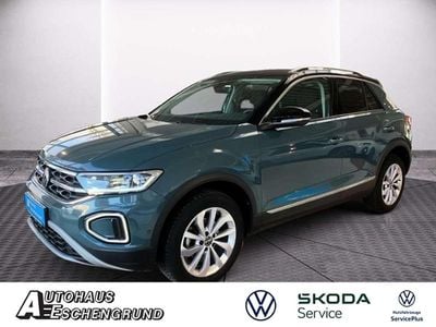 Gebraucht VW T-Roc Style 150 PS (110 kW) 2025 Petroleum blue metallic SUV