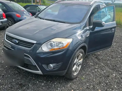 Usado Ford Kuga 140 HP (102 kW) 2010 Azul SUV