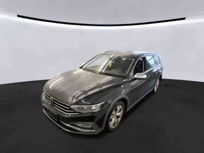 Gebraucht VW Passat Alltrack 200 PS (147 kW) 2021 Deep black perleffekt Kombi