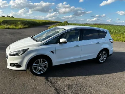 Gebraucht Ford S-MAX S 241 PS (177 kW) 2017 Weiß Van / Kleinbus