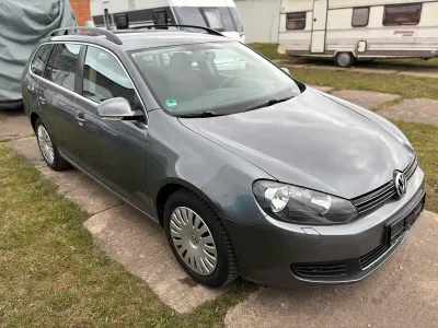 Usata VW Golf VI Comfortline 122 CV (89 kW) 2010 Grigio Utilitaria