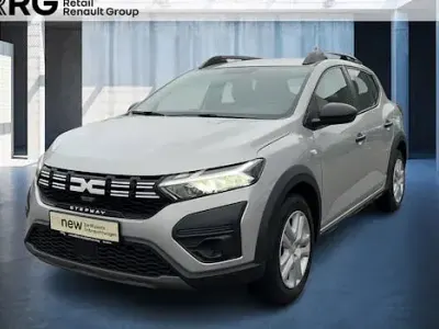 Gebraucht Dacia Sandero Essentiel 122 PS (89 kW) 2024 Silber Limousine