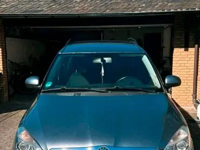Second-hand Skoda Roomster Plus Edition 86 CP (63 kW) 2011 Argintiu Monovolum