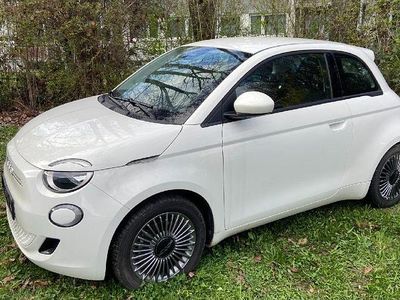 Gebraucht Fiat 500e Basis 86 kW (118 PS) 2023 Weiß Limousine