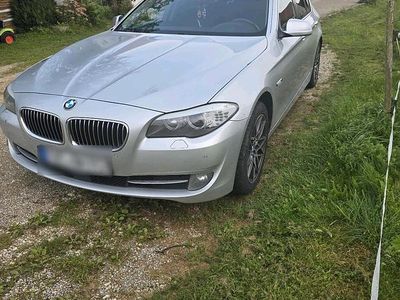 Gebraucht BMW 525 204 PS (150 kW) 2010 Silber Limousine