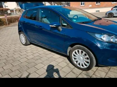 Gebraucht Ford Fiesta 82 PS (60 kW) 2009 Blau Kleinwagen