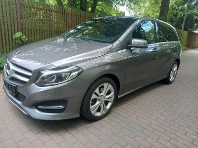 Mercedes B200