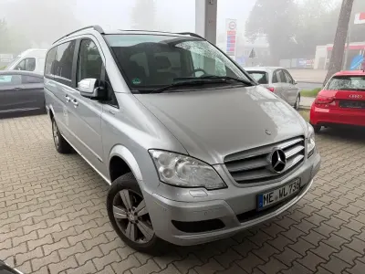Second-hand Mercedes Viano Edition 163 CP (119 kW) 2011 Argintiu Monovolum