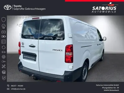 Gebraucht Toyota Proace Plus 122 PS (89 kW) 2019 Schaumweiß Van / Kleinbus