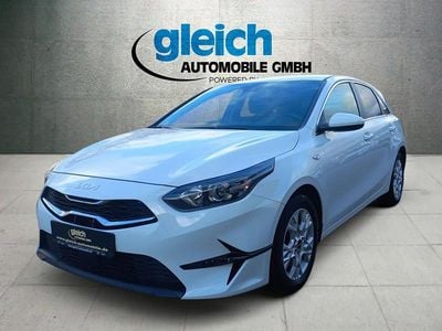 Second-hand Kia Ceed Vision 101 CP (74 kW) 2022 Alb Hatchback