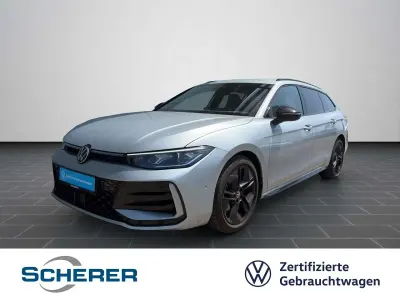 Gebraucht VW Passat R-line 150 PS (110 kW) 2025 Oyster silver metallic (metallic) Kombi