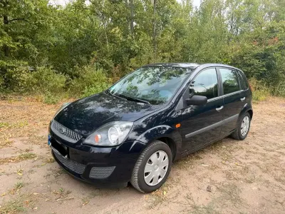 Gebraucht Ford Fiesta 80 PS (58 kW) 2007 Blau Kleinwagen