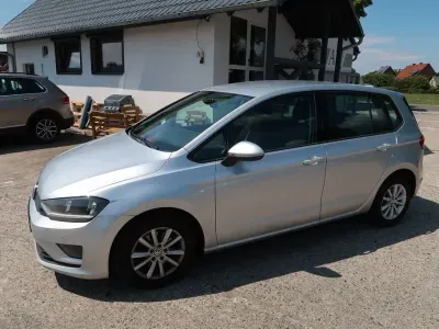 Gebraucht VW Golf Sportsvan Trendline 110 PS (80 kW) 2014 Silber Van / Kleinbus