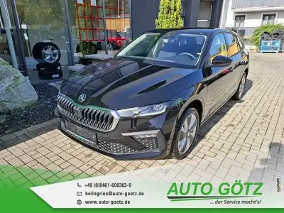 Gebraucht Skoda Scala Drive 150 PS (110 kW) 2025 Blackmagic perleffekt Kleinwagen