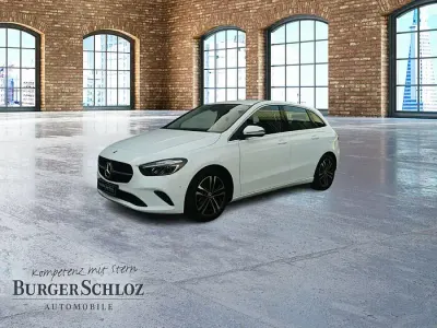 Używany Mercedes B200 150 KM (110 kW) 2025 Biały Minivan
