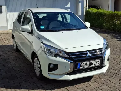 Gebraucht Mitsubishi Space Star Select 71 PS (52 kW) 2024 Weiß Kleinwagen