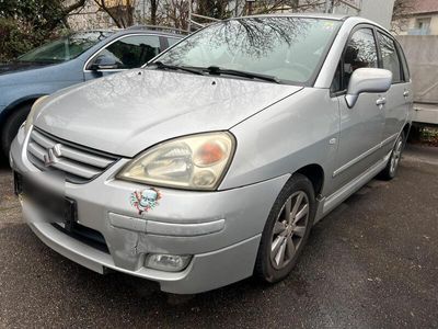Suzuki Liana