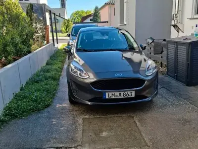 Używany Ford Fiesta Trend 71 KM (52 kW) 2018 Szary Hatchback