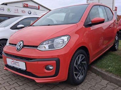 Coralrot Gebraucht 2017 VW up! Sound Kleinwagen | 8.150 € (Fairer Preis)