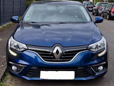 Gebraucht Renault Mégane IV Experience 101 PS (74 kW) 2017 Blau Limousine