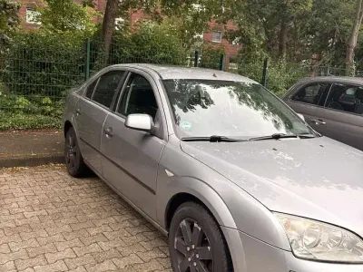 Gebraucht Ford Mondeo Futura 116 PS (85 kW) 2005 Limousine