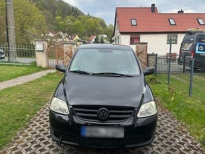 Second-hand VW Fox 55 CP (40 kW) 2006 Negru Hatchback
