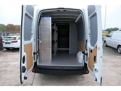 Weiss Gebraucht 2017 Renault Master Van | 17.969 € (Teuer)