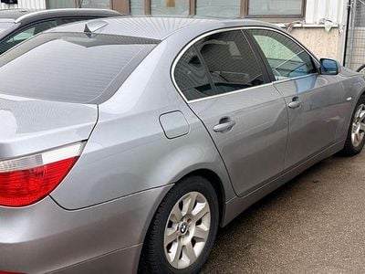 Grau Gebraucht 2005 BMW 530 Limousine | 4.000 € (Superpreis)